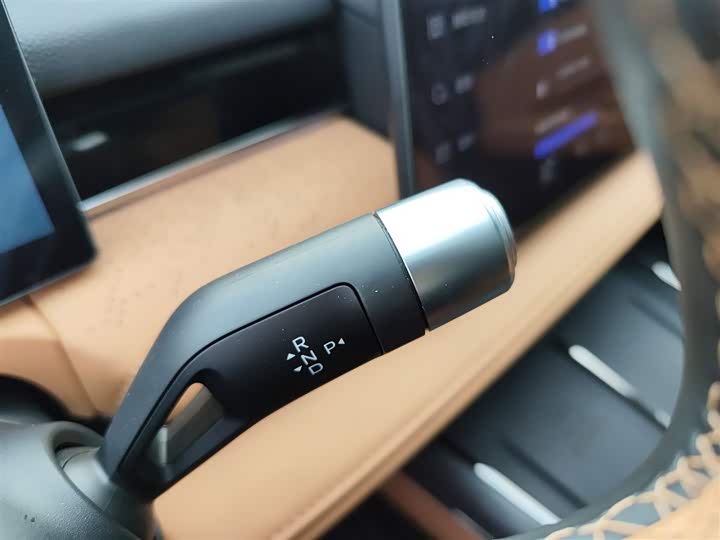 Geely Galaxy Starshine 8 EM-i 2025 2025款 130km EM-P 星舰版