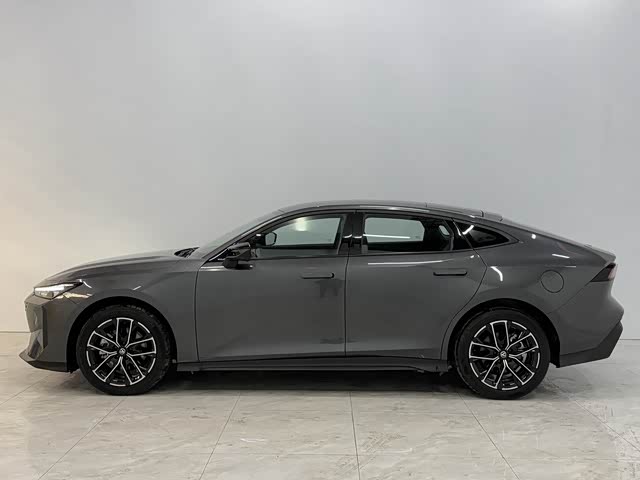 Changan UNI-V Hybrid 2024 2024款 蓝鲸智电iDD 136km 智尊型