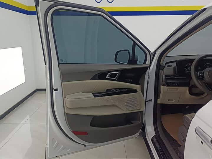 Kia Carnival 2021 2021款 2.0T 旗舰版