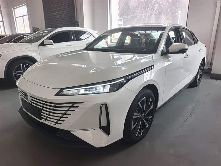 Changan Eado Plus 2025 2025款 蓝鲸 1.5T 500Bar尊贵型