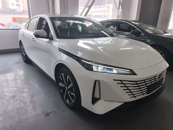 Changan Eado Plus 2025 2025款 蓝鲸 1.5T 500Bar尊贵型