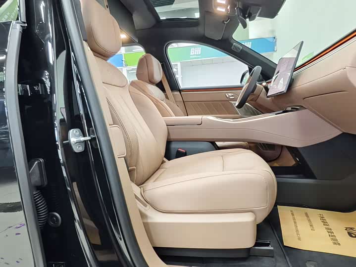 Nio Onvo L90 2025 2025款 Max 六座版