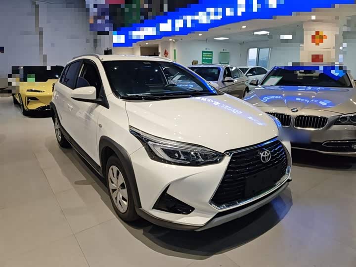 2022 Toyota Yaris L Hatchback