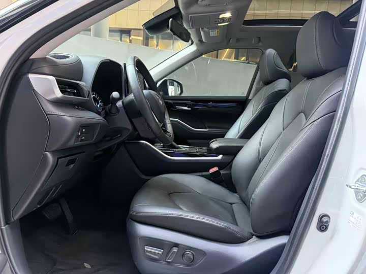 Toyota Highlander 2024 2024款 2.5L智能电混双擎四驱尊贵版 7座