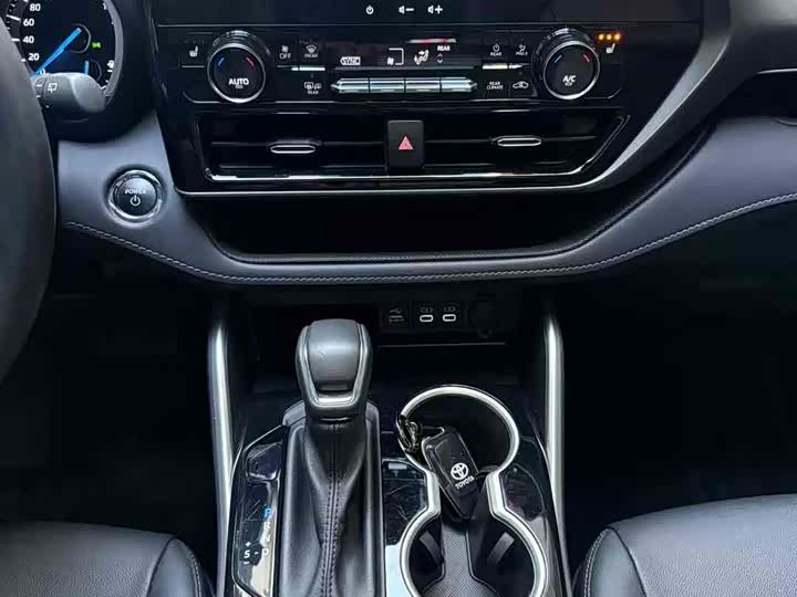 Toyota Highlander 2024 2024款 2.5L智能电混双擎四驱尊贵版 7座