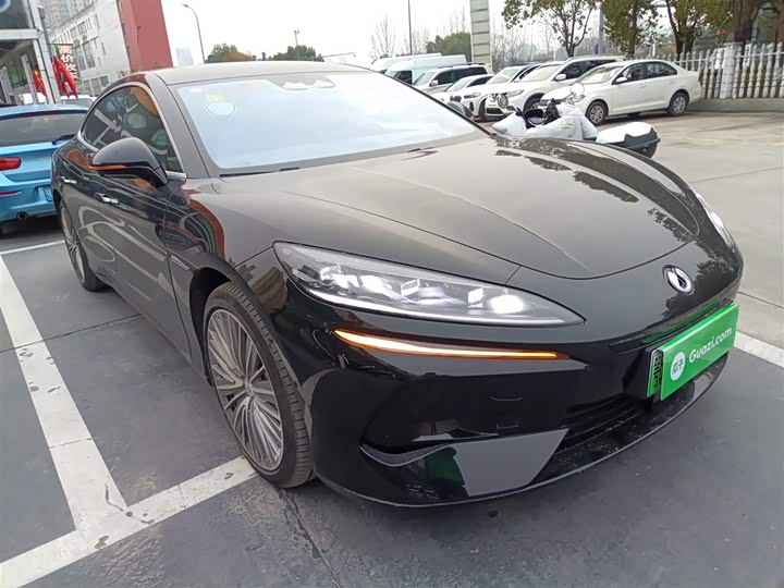 Denza Z9 2024 2024款 1100km 四驱Ultra版