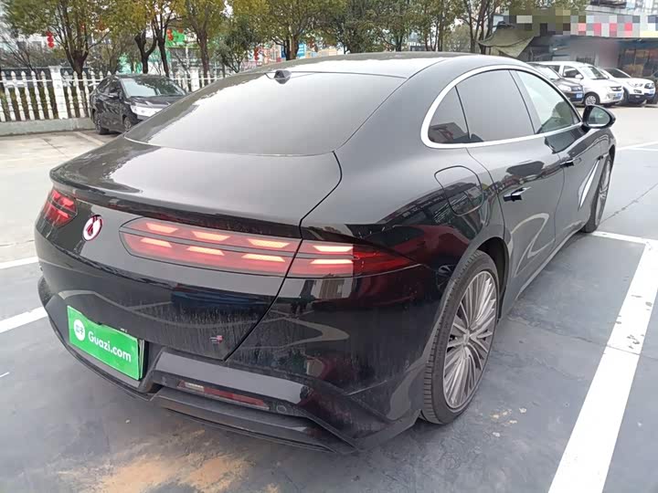 Denza Z9 2024 2024款 1100km 四驱Ultra版