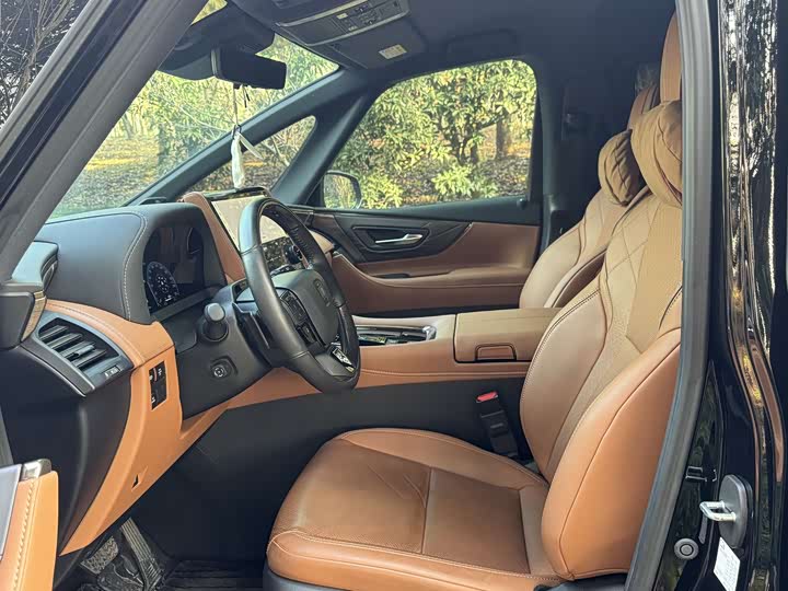 Toyota Vellfire 2024 2024款 皇冠 双擎 2.5L 至尊版