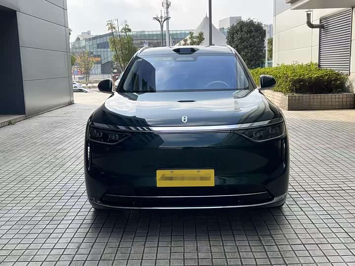 Aito M8 2025 2025款 增程 Max+版 53.4kWh 6座版