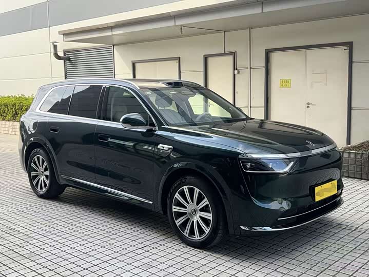 Aito M8 2025 2025款 增程 Max+版 53.4kWh 6座版