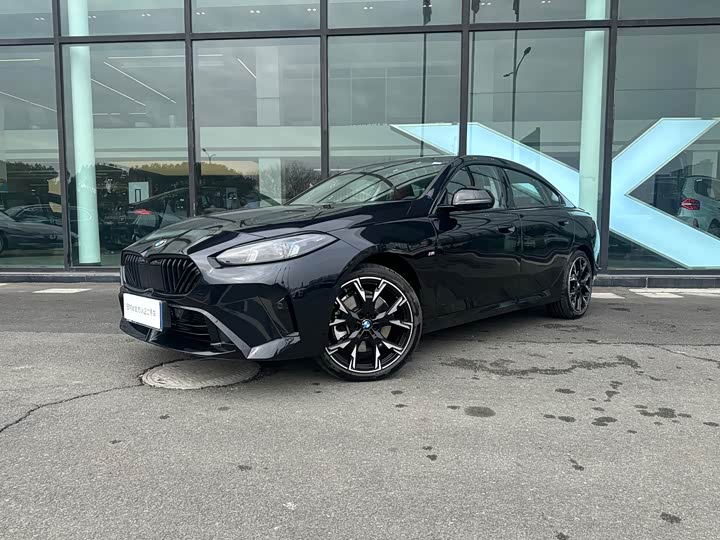 BMW 2 Series 2025 2025款 225L M运动曜夜套装