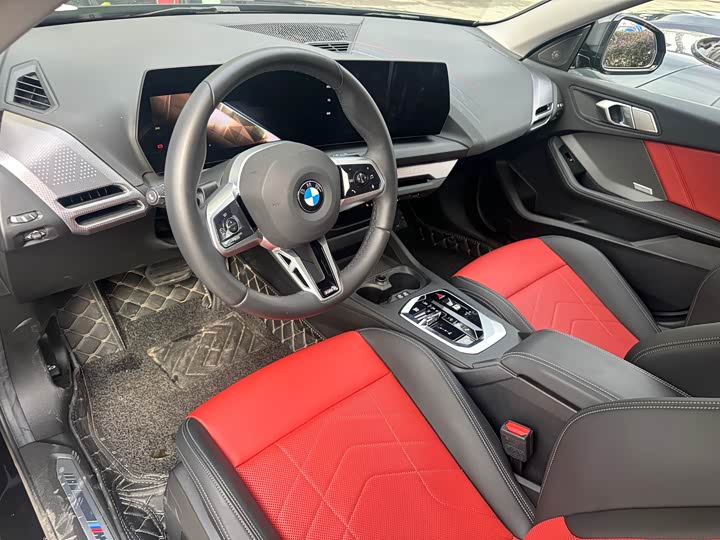 BMW 2 Series 2025 2025款 225L M运动曜夜套装