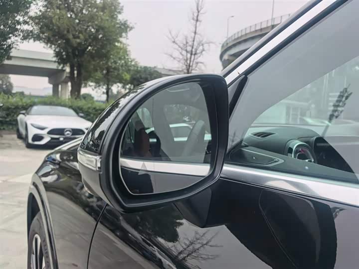 Mercedes-Benz GLC-Class Hybrid 2025 2025款 350 e L 4MATIC 典藏版