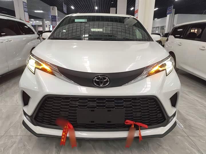 Toyota Granvia 2026 2026款 2.5L混动 舒适版