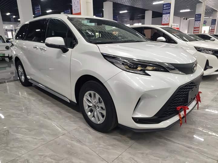 Toyota Granvia 2026 2026款 2.5L混动 舒适版