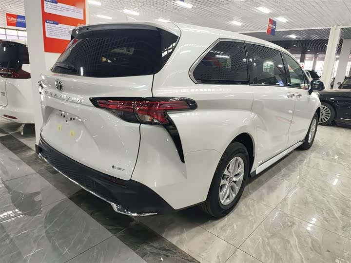 Toyota Granvia 2026 2026款 2.5L混动 舒适版