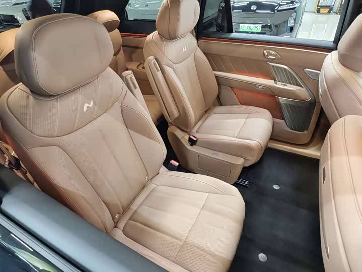 Nio Onvo L90 2025 2025款 Max 六座版