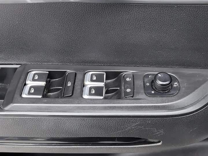 Geely Okavango 2022 2022款 1.8TD DCT豪华型 7座