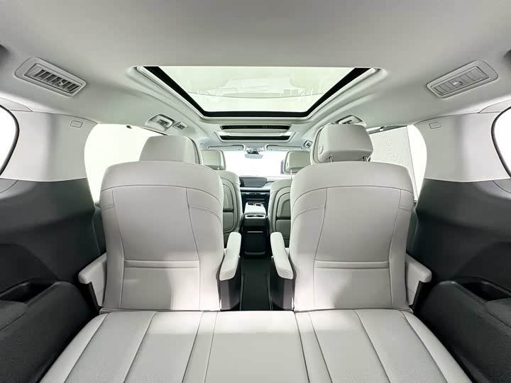 Buick GL8 ES 2025 2025款 陆尊 尊享版