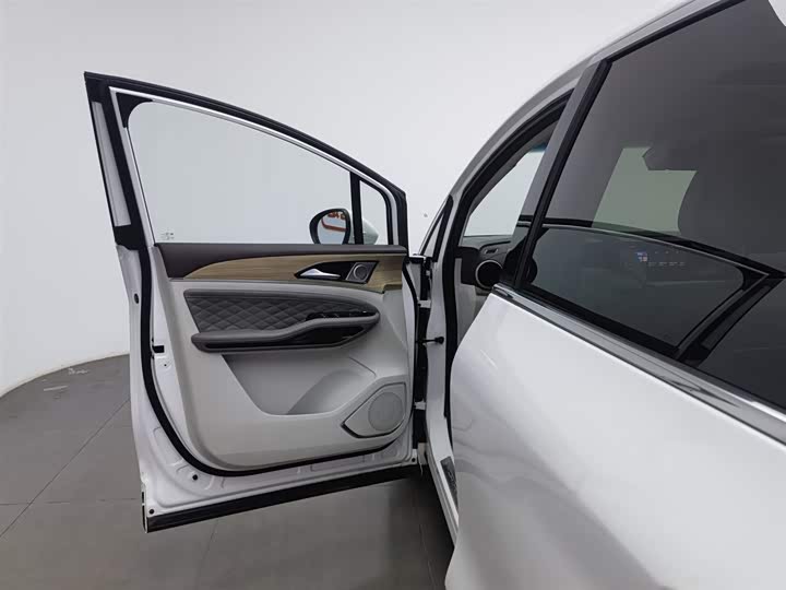 Dongfeng Forthing Yacht 2022 2022款 1.5T DCT逐浪版