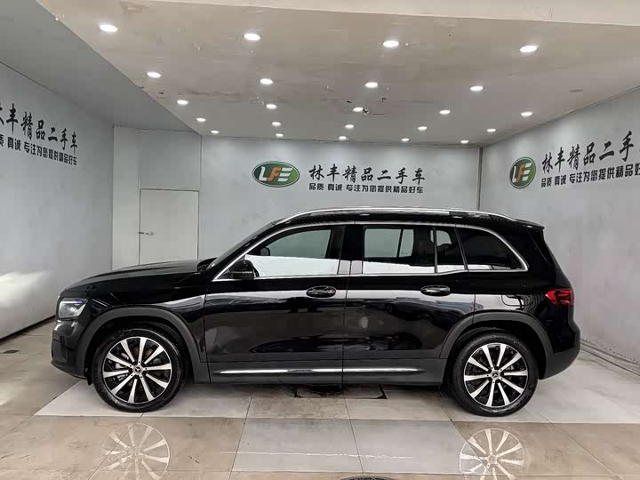 Mercedes-Benz GLB-Class 2025 2025款 GLB 220 时尚型