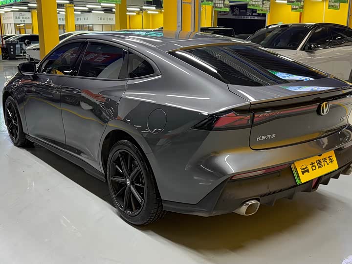 Changan UNI-V Hybrid 2023 2023款 智电iDD 1.5T 113km智趣型