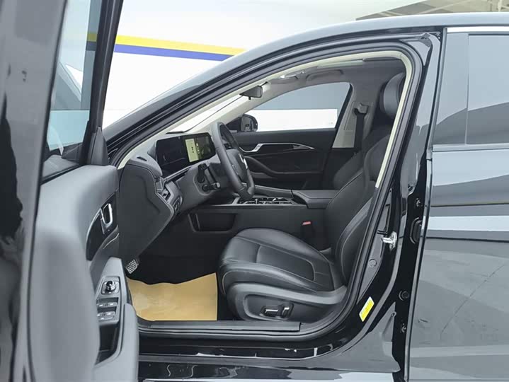 Bestune B70 2025 2025款 龙耀版 1.5T 舒享型