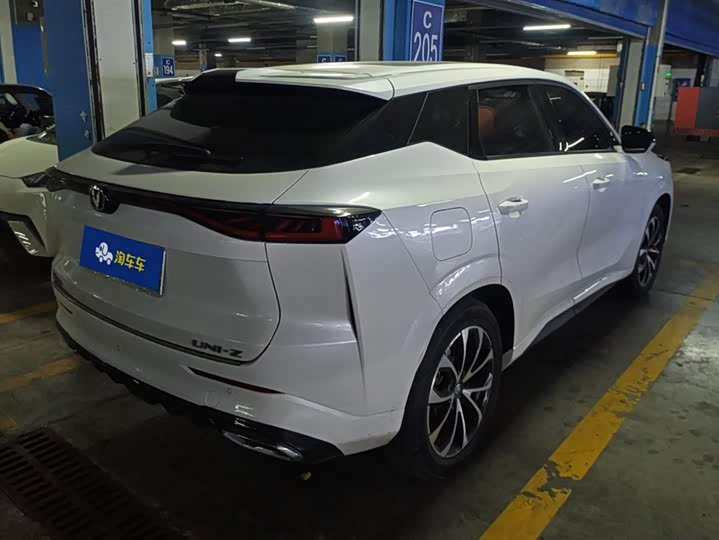 Changan UNI-Z Hybrid 2024 2024款 蓝鲸智电iDD 125km 超越型