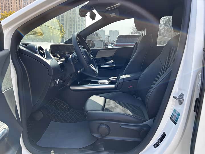 Mercedes-Benz B-Class 2021 2021款 B 180 时尚型