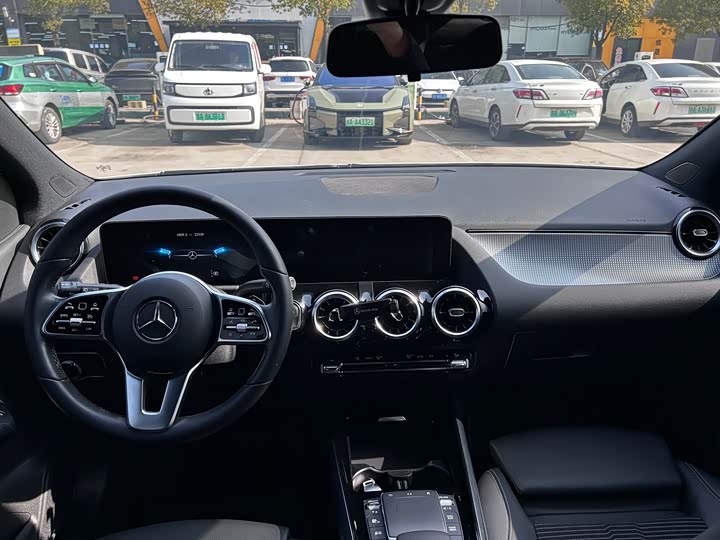 Mercedes-Benz B-Class 2021 2021款 B 180 时尚型