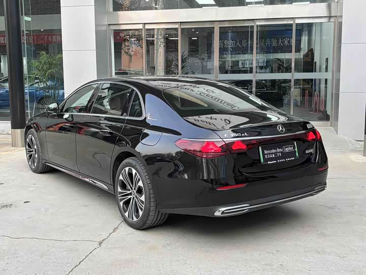 Mercedes-Benz E-Class Hybrid 2024 2024款 E 350 e L 插电式混合动力轿车