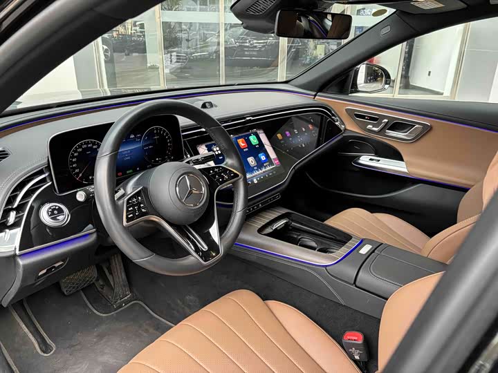 Mercedes-Benz E-Class Hybrid 2024 2024款 E 350 e L 插电式混合动力轿车