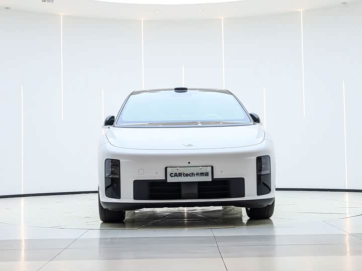2025 LiXiang i6
