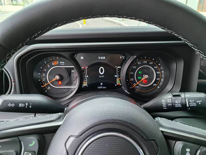 Jeep Wrangler 2025 2025款 2.0T 41致敬两门版