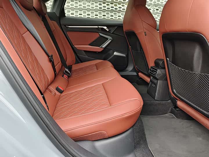 Audi A3 2025 2025款 A3L Limousine 35TFSI 飞驰尊享型