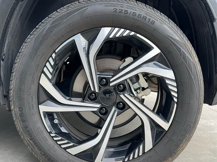 Geely Atlas 2023 2023款 博越COOL 1.5TD 智慧型