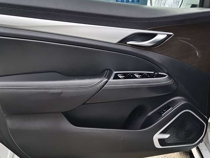 Geely Emgrand GT 2021 2021款 1.8T 领航版+