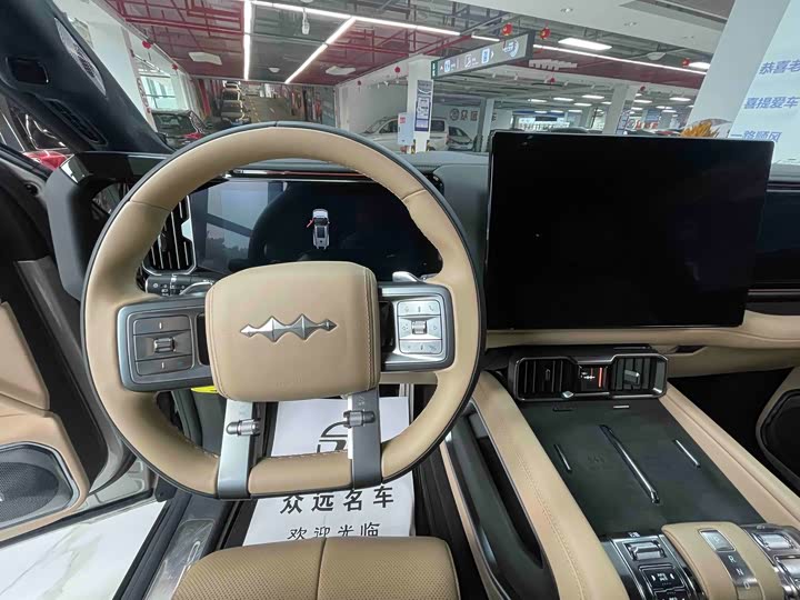 BYD FangChengBao Leopard 8 2025 2025款 智勇旗舰版 7座