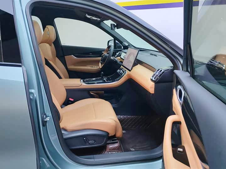 Geely Atlas L 2025 2025款 第四代 1.5TD DCT 锦绣