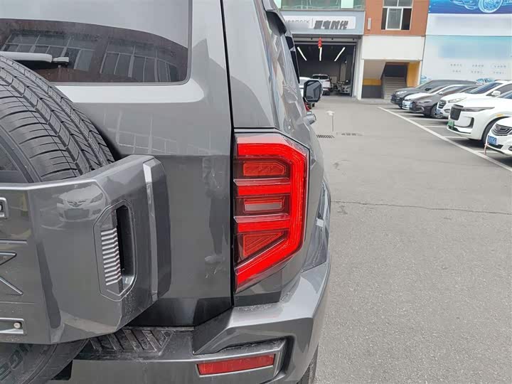 Tank 400 2025 2025款 2.0T 汽油版