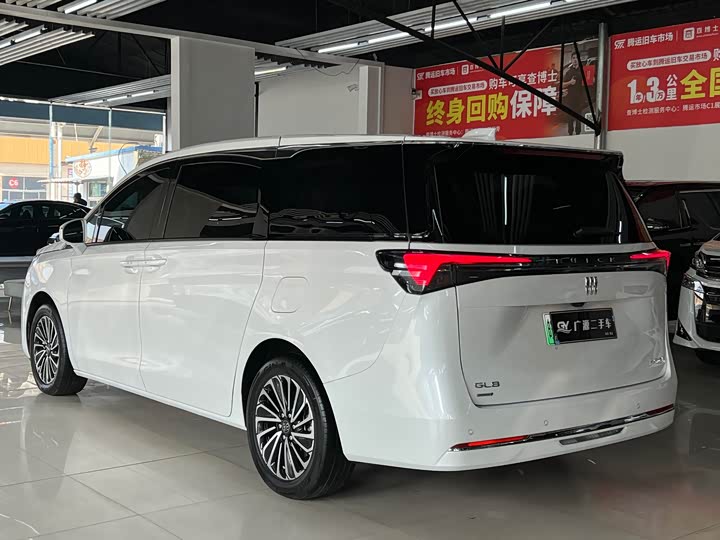 Buick GL8 Hybrid 2025 2025款 陆尚 尊享版 7座