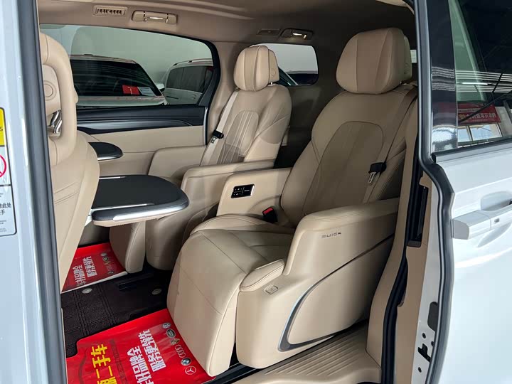 Buick GL8 Hybrid 2025 2025款 陆尚 尊享版 7座