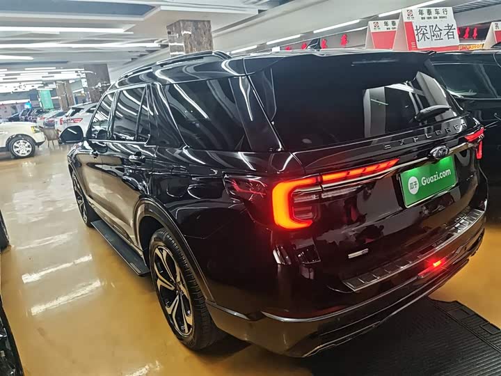 Ford Explorer 2023 2023款 EcoBoost 285 四驱ST-LINE 7座