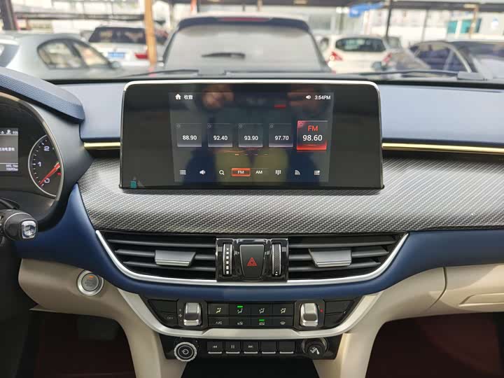 Foton Tunland G7 2022 2022款 2.0T柴油自动四驱乐享型长箱4F20TC