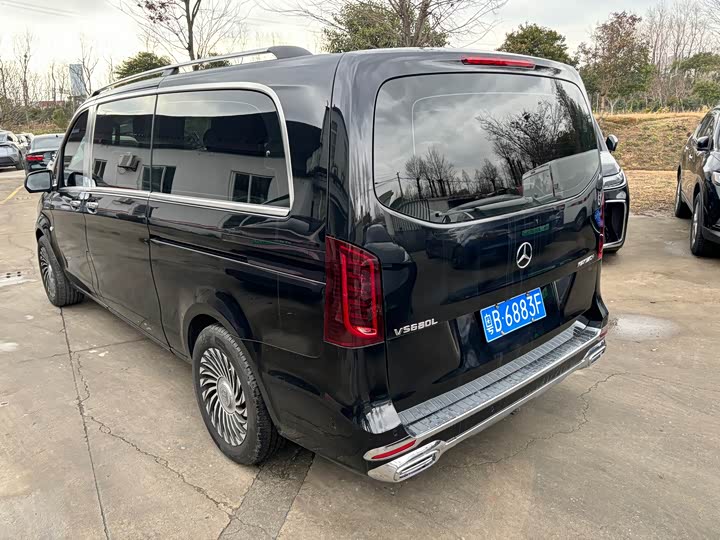 Mercedes-Benz Vito 2024 2024款 2.0T 商务版 7座