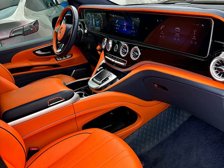 Mercedes-Benz Vito 2024 2024款 2.0T 商务版 7座