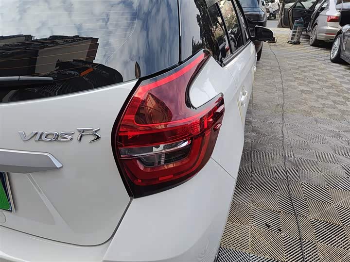 Toyota Vios FS 2021 2021款 1.5L CVT锋驰版