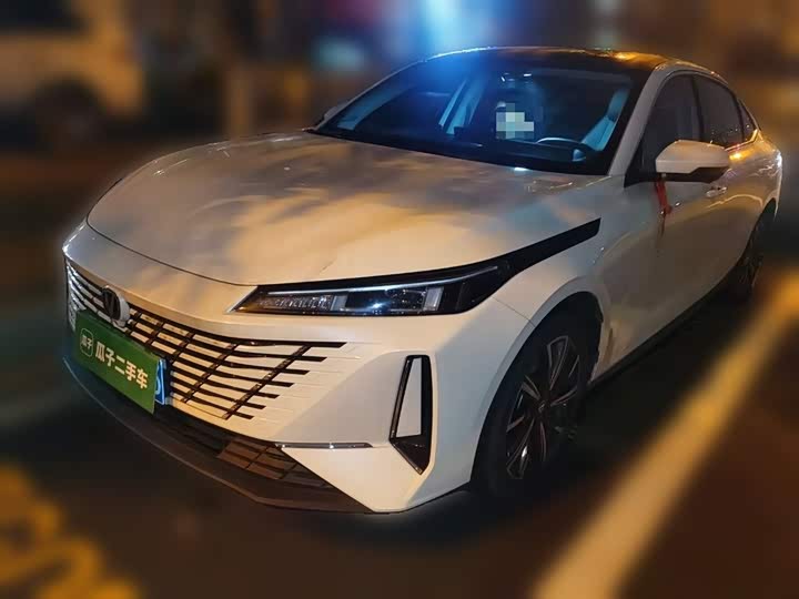 Changan Eado Plus 2025 2025款 蓝鲸 1.5T 500Bar尊贵型