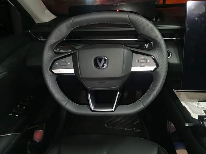 Changan Eado Plus 2025 2025款 蓝鲸 1.5T 500Bar尊贵型