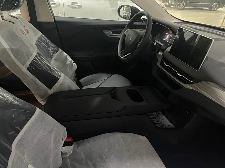 Hongqi E-QM5 2025 2025款 500km 出行版